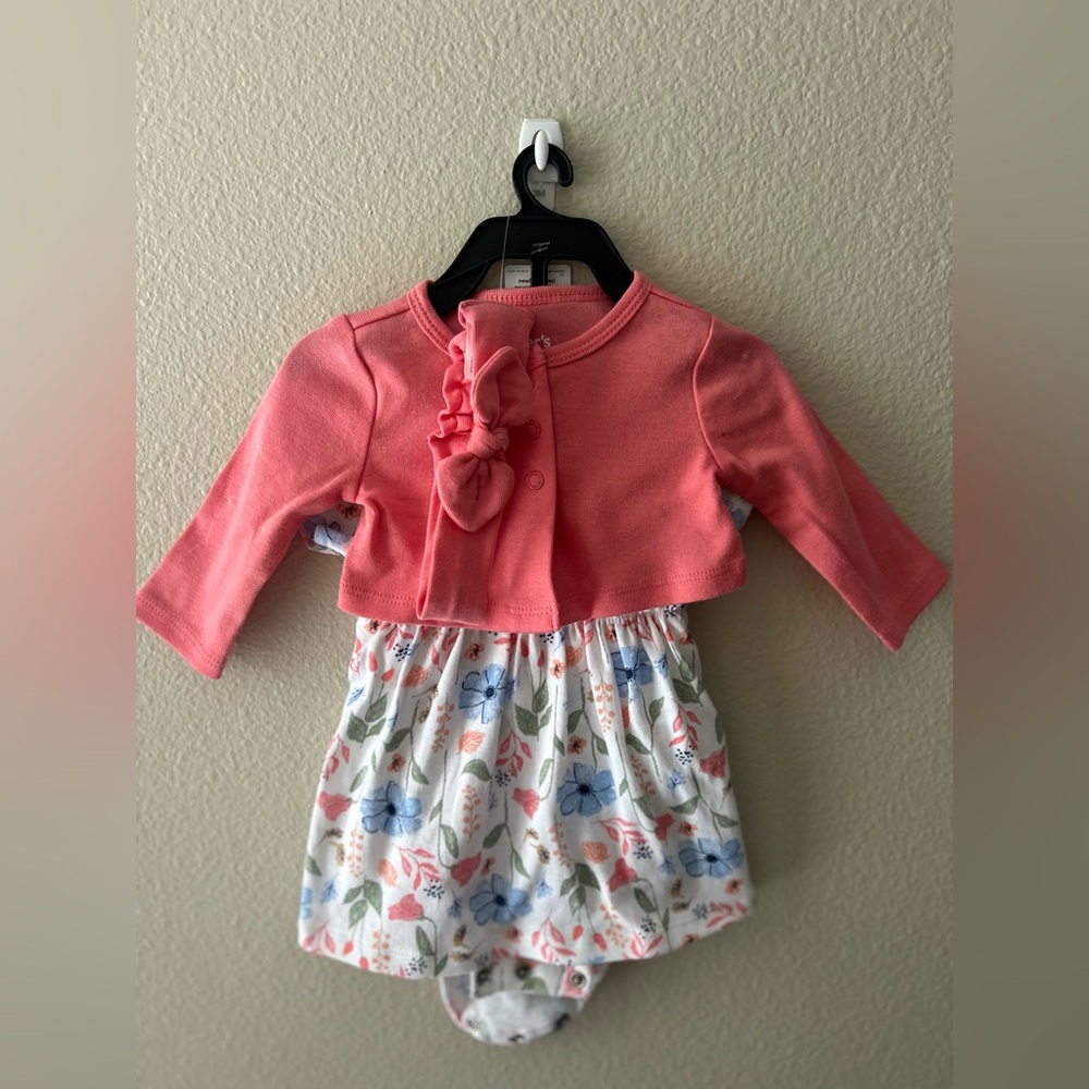 NWT🩷 Newborn Outfit With Bow🎀